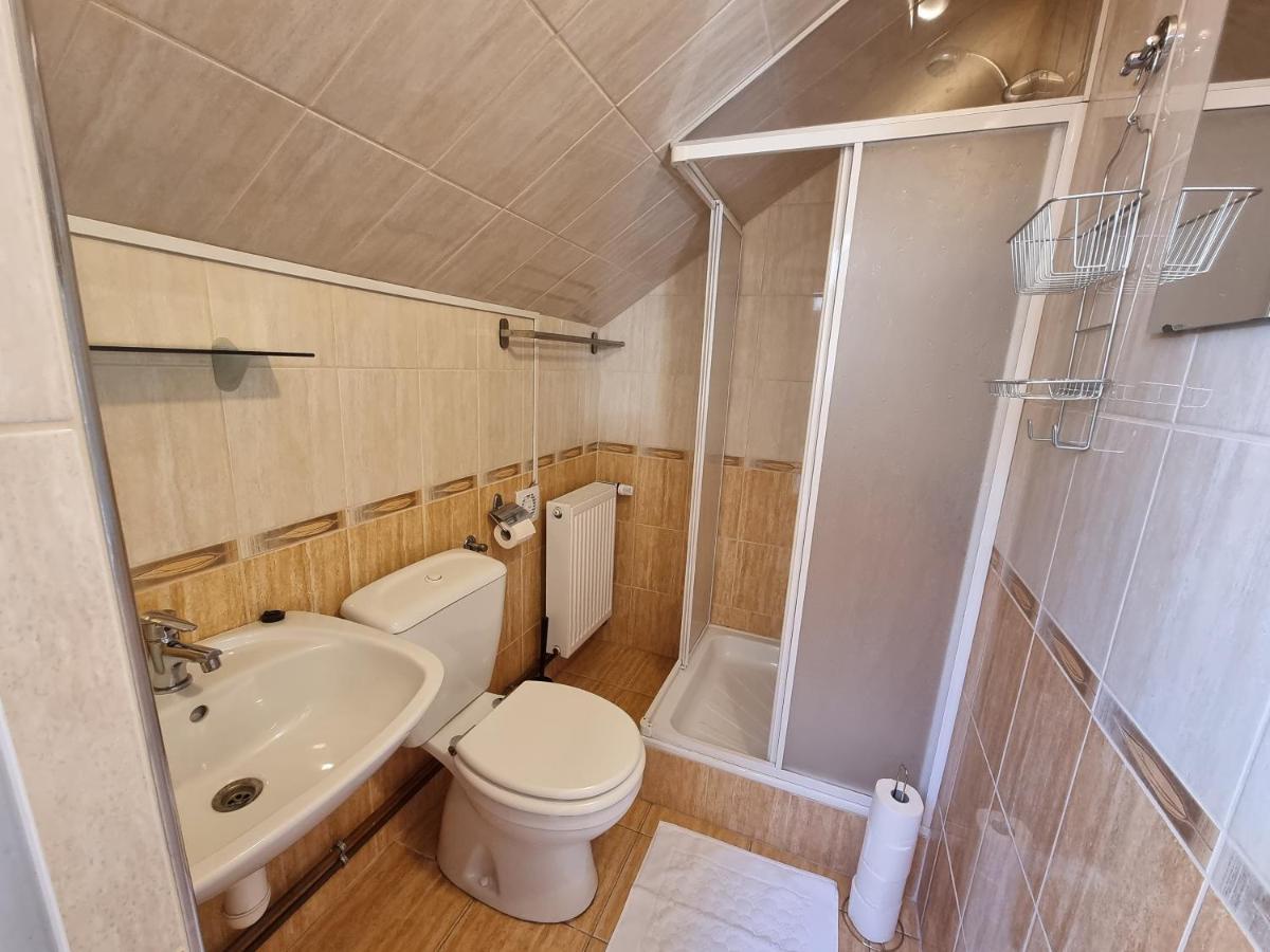 Abigel 2 Vendeghaz Hotell Miskolc Exteriör bild