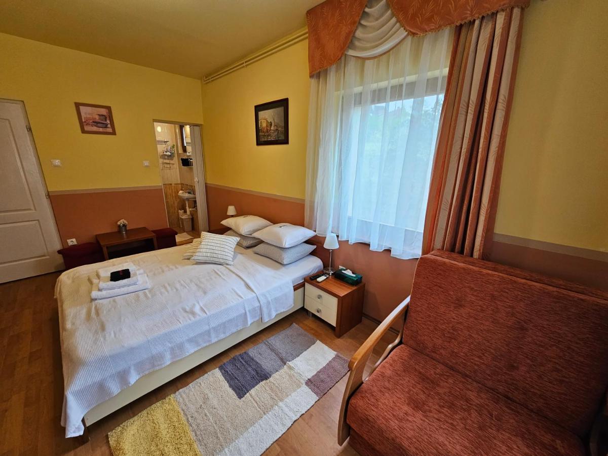 Abigel 2 Vendeghaz Hotell Miskolc Exteriör bild