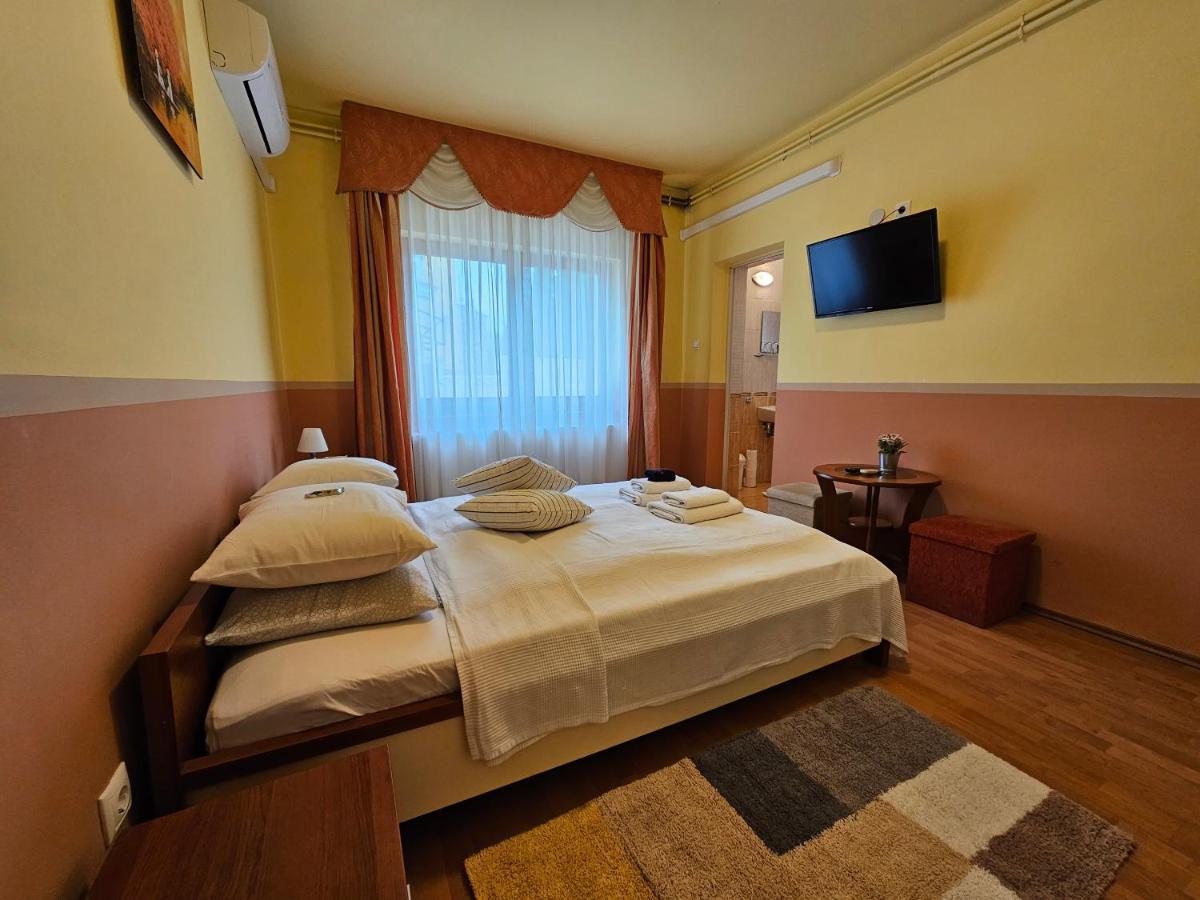 Abigel 2 Vendeghaz Hotell Miskolc Exteriör bild