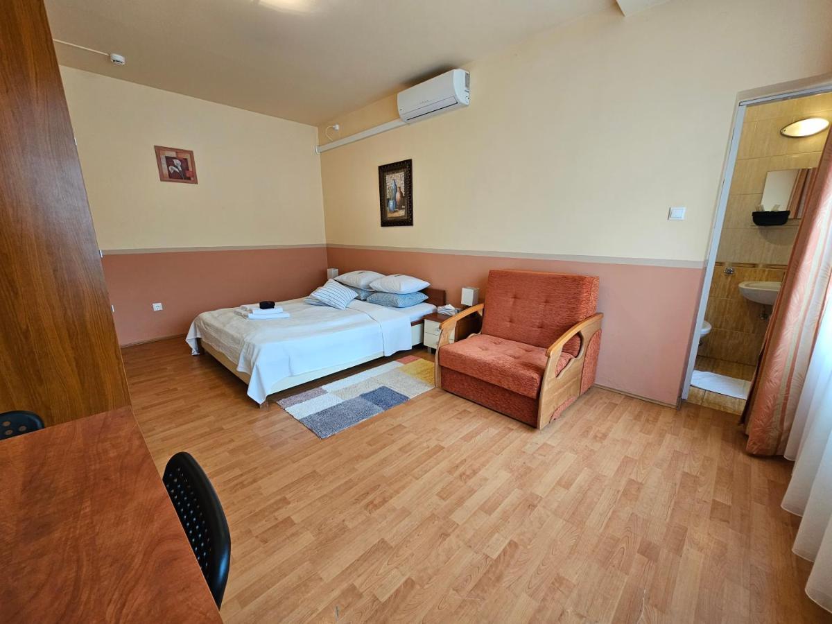Abigel 2 Vendeghaz Hotell Miskolc Exteriör bild